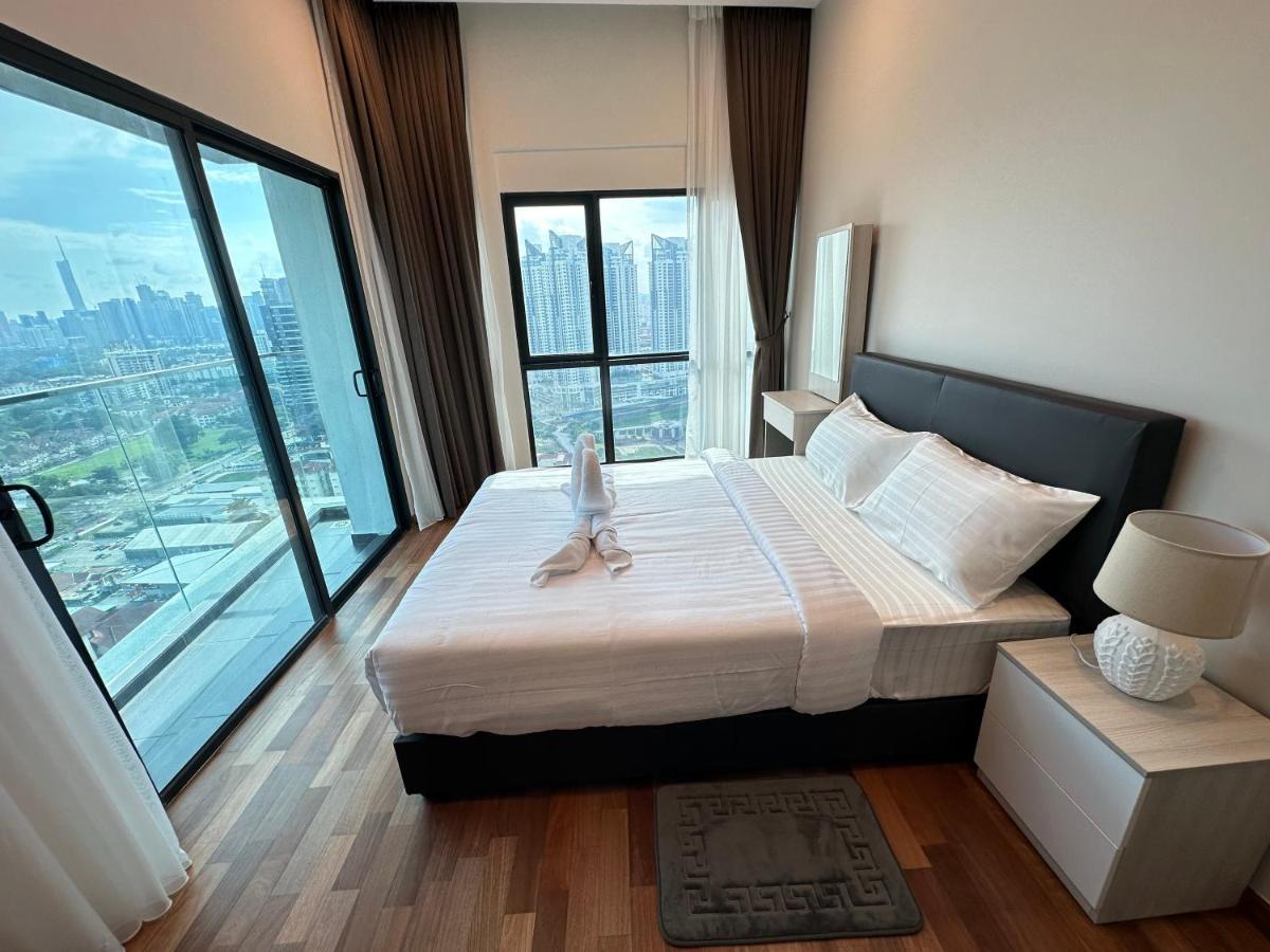 Reizz Residence By Leo Suites Kuala Lumpur Exterior foto
